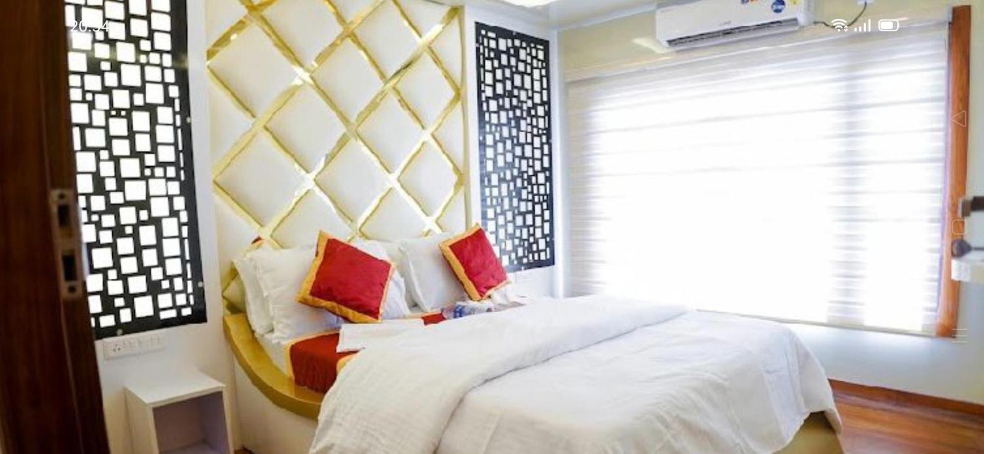 Victoria Houseboats Hotel Alappuzha Exterior photo